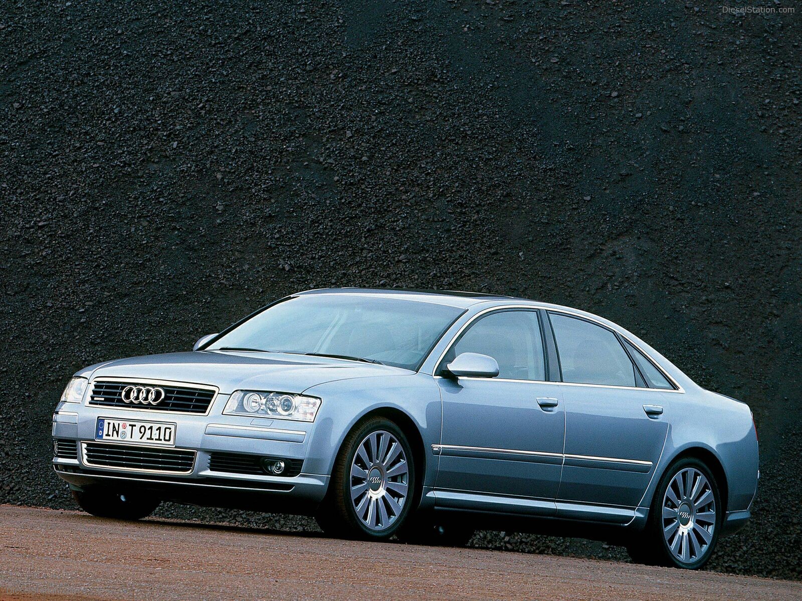 Audi A8 (2004)